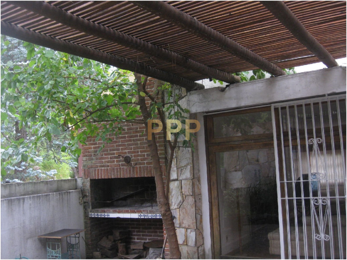 Casa ID.1690 - Casa en Mansa, 4 dormitorios *