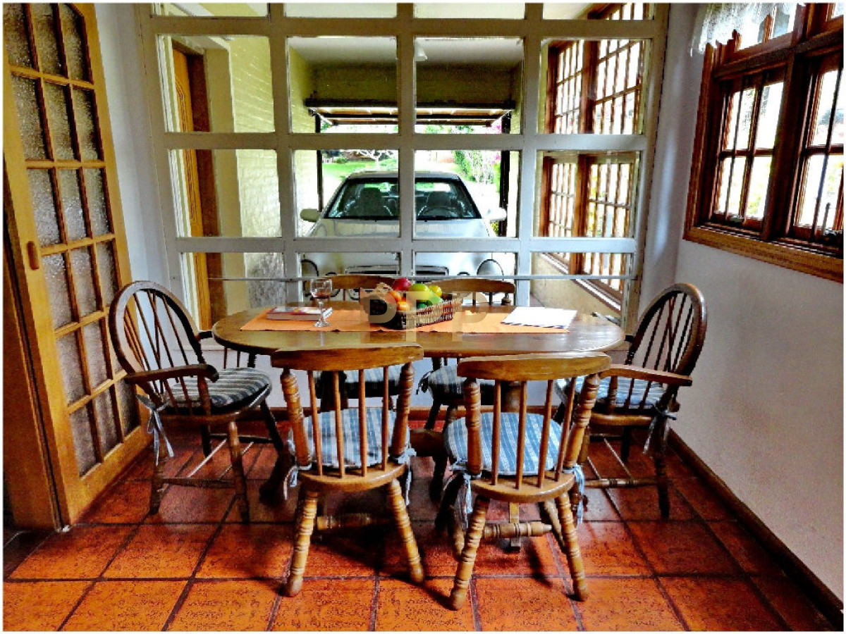 Casa ID.1696 - Casa en Mansa, 4 dormitorios *