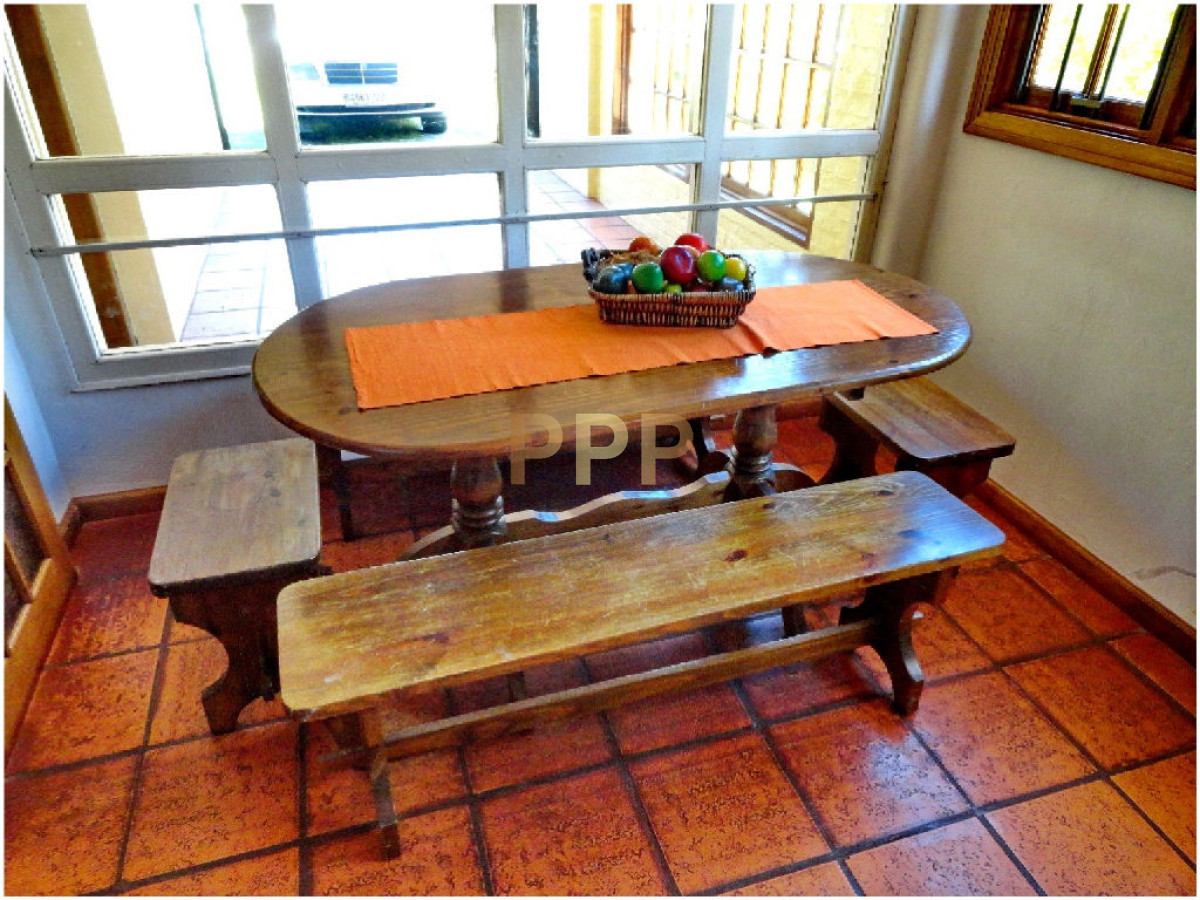 Casa ID.1696 - Casa en Mansa, 4 dormitorios *
