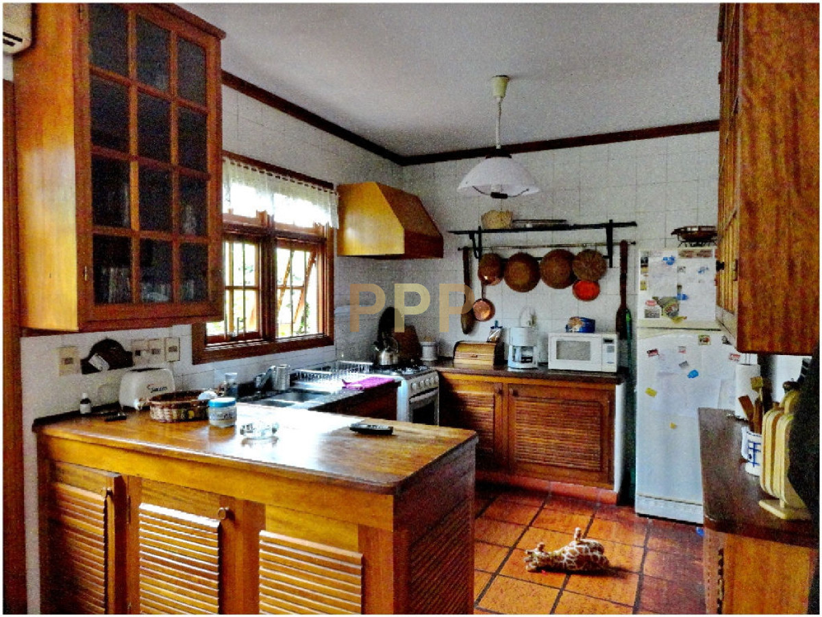 Casa ID.1696 - Casa en Mansa, 4 dormitorios *