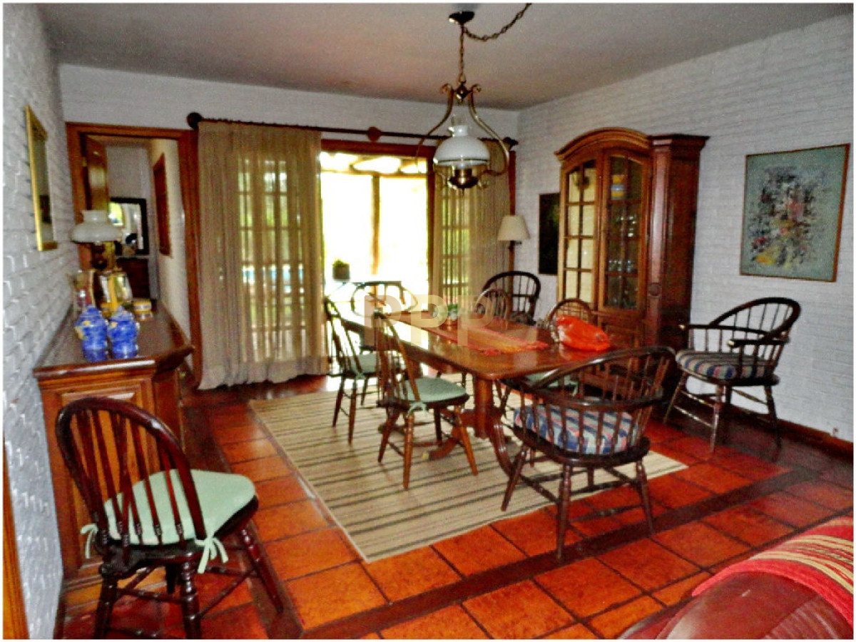 Casa ID.1696 - Casa en Mansa, 4 dormitorios *