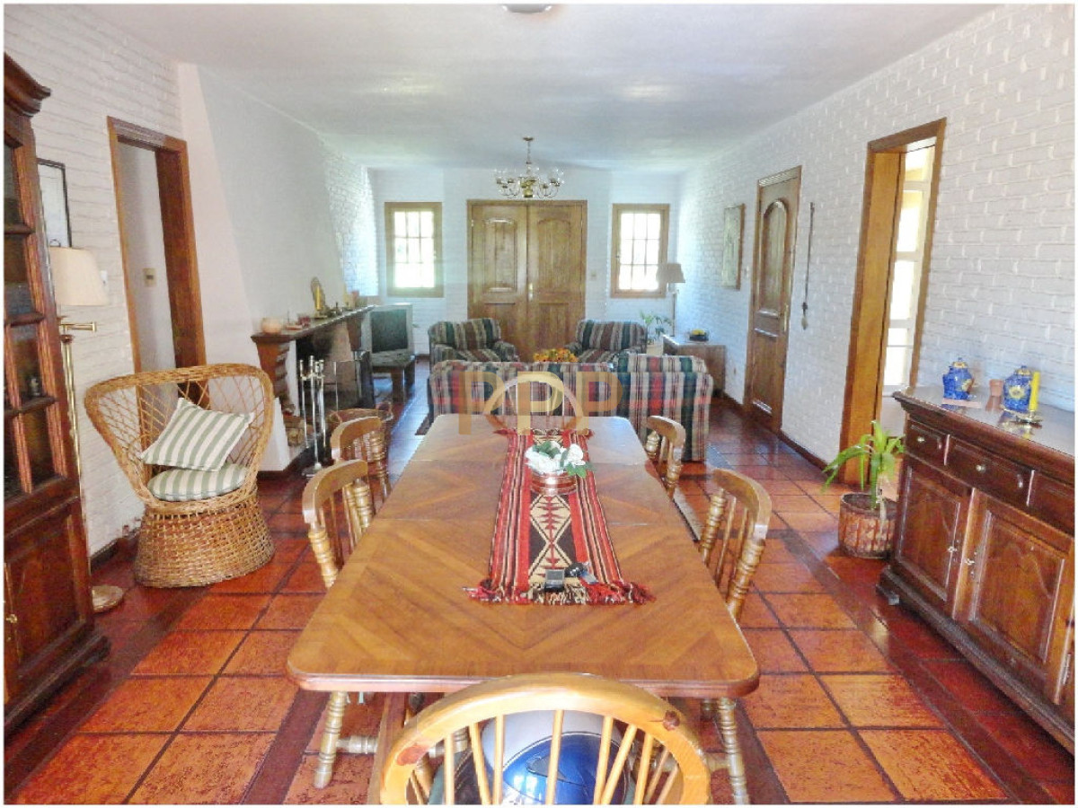 Casa ID.1696 - Casa en Mansa, 4 dormitorios *