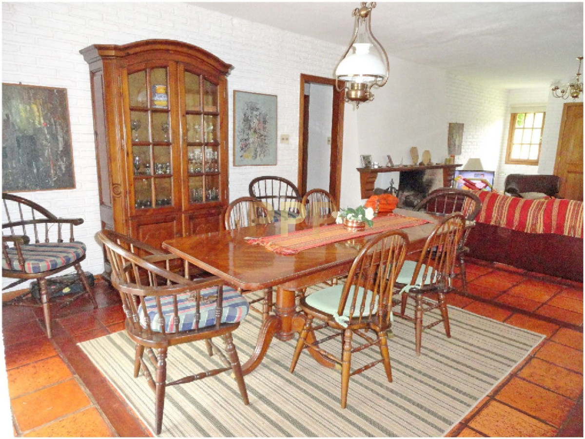 Casa ID.1696 - Casa en Mansa, 4 dormitorios *