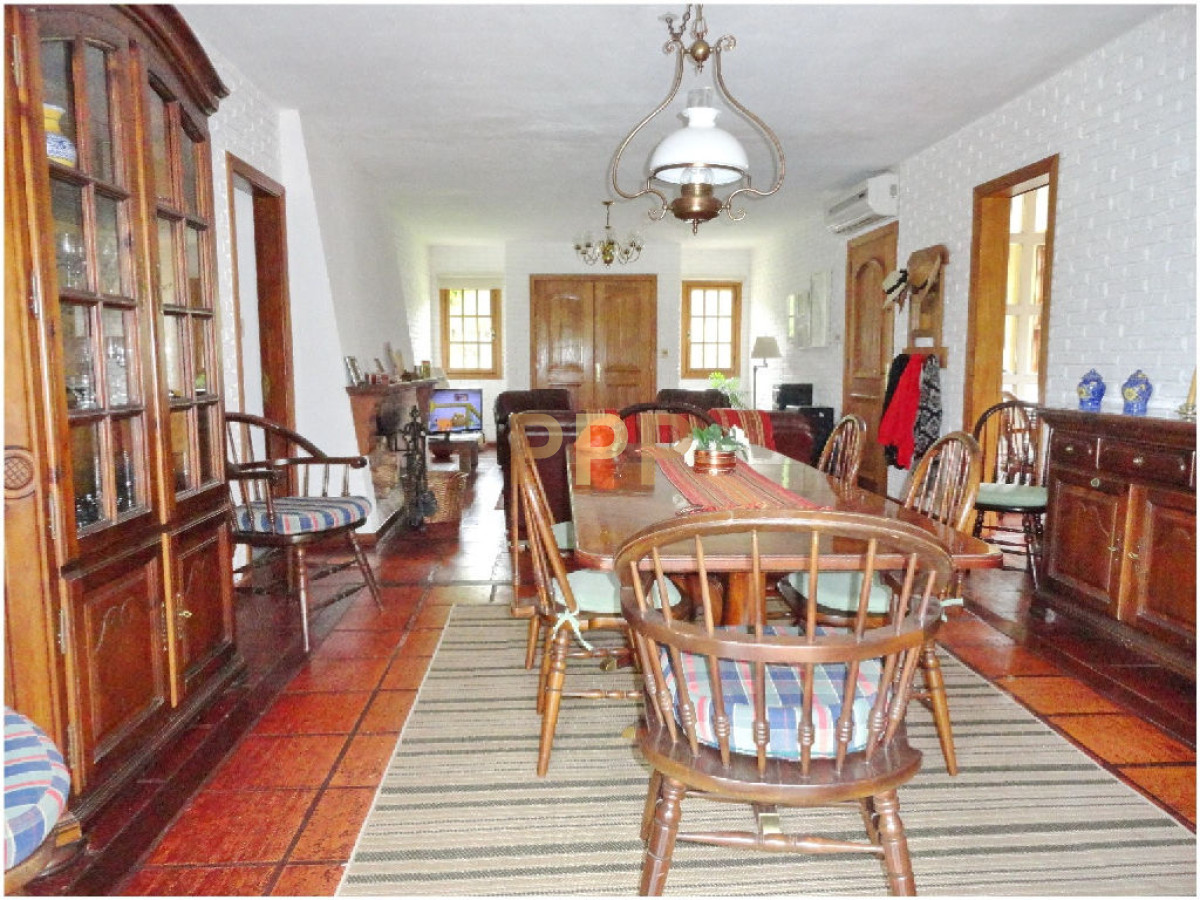 Casa ID.1696 - Casa en Mansa, 4 dormitorios *