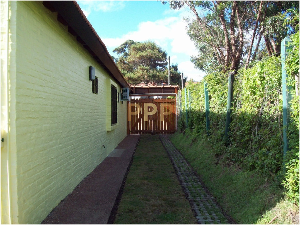Casa ID.1698 - Alquilo linda casa con piscina climatizada, ideal para Veranear!!! Mansa, Punta del Este