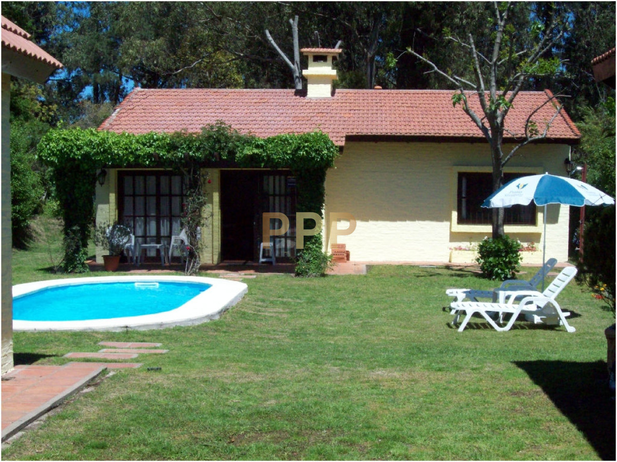 Casa ID.1698 - Alquilo linda casa con piscina climatizada, ideal para Veranear!!! Mansa, Punta del Este