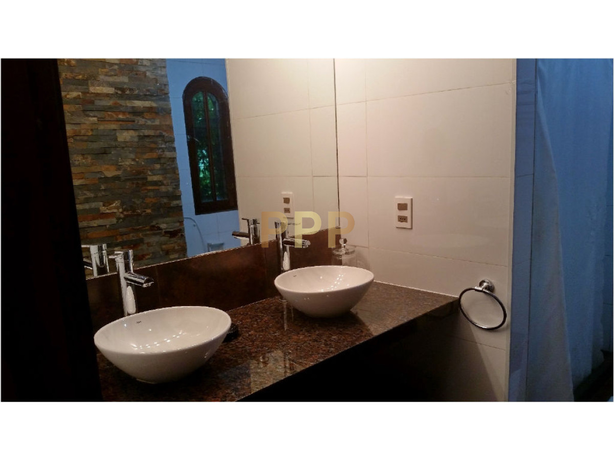 Casa ID.1702 - Casa en Pinares, 3 dormitorios *