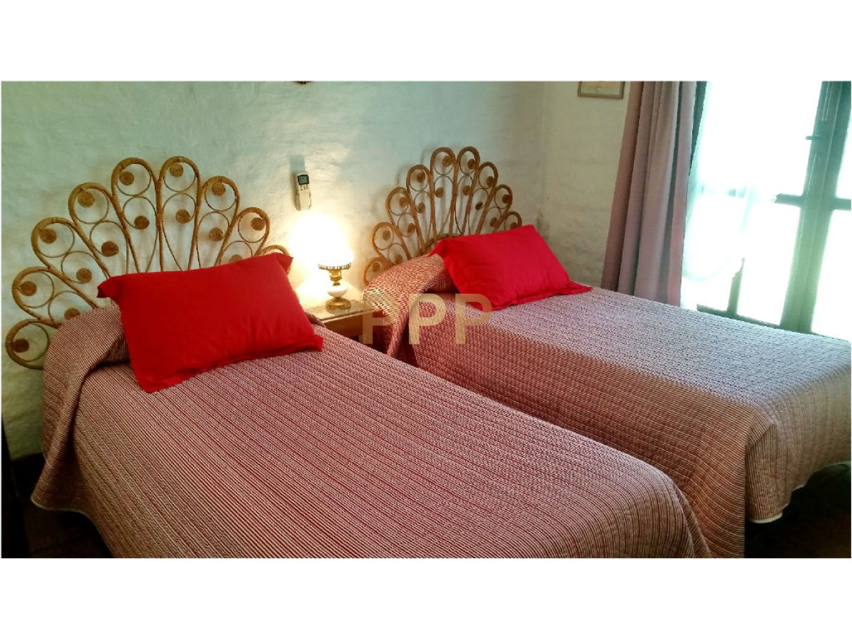 Casa ID.1702 - Casa en Pinares, 3 dormitorios *