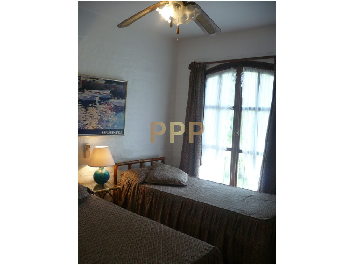 Casa ID.1702 - Casa en Pinares, 3 dormitorios *