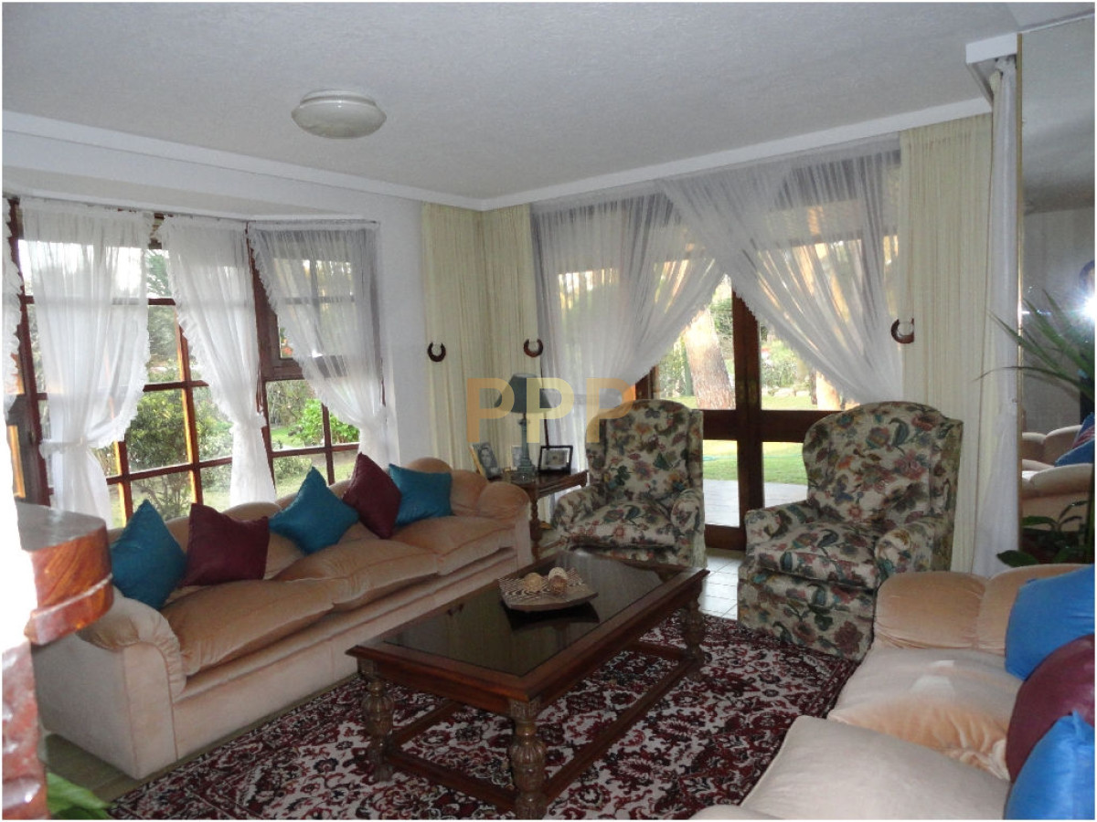 Casa ID.1708 - En alquiler.. amplia casa con capacidad para 10 personas. 