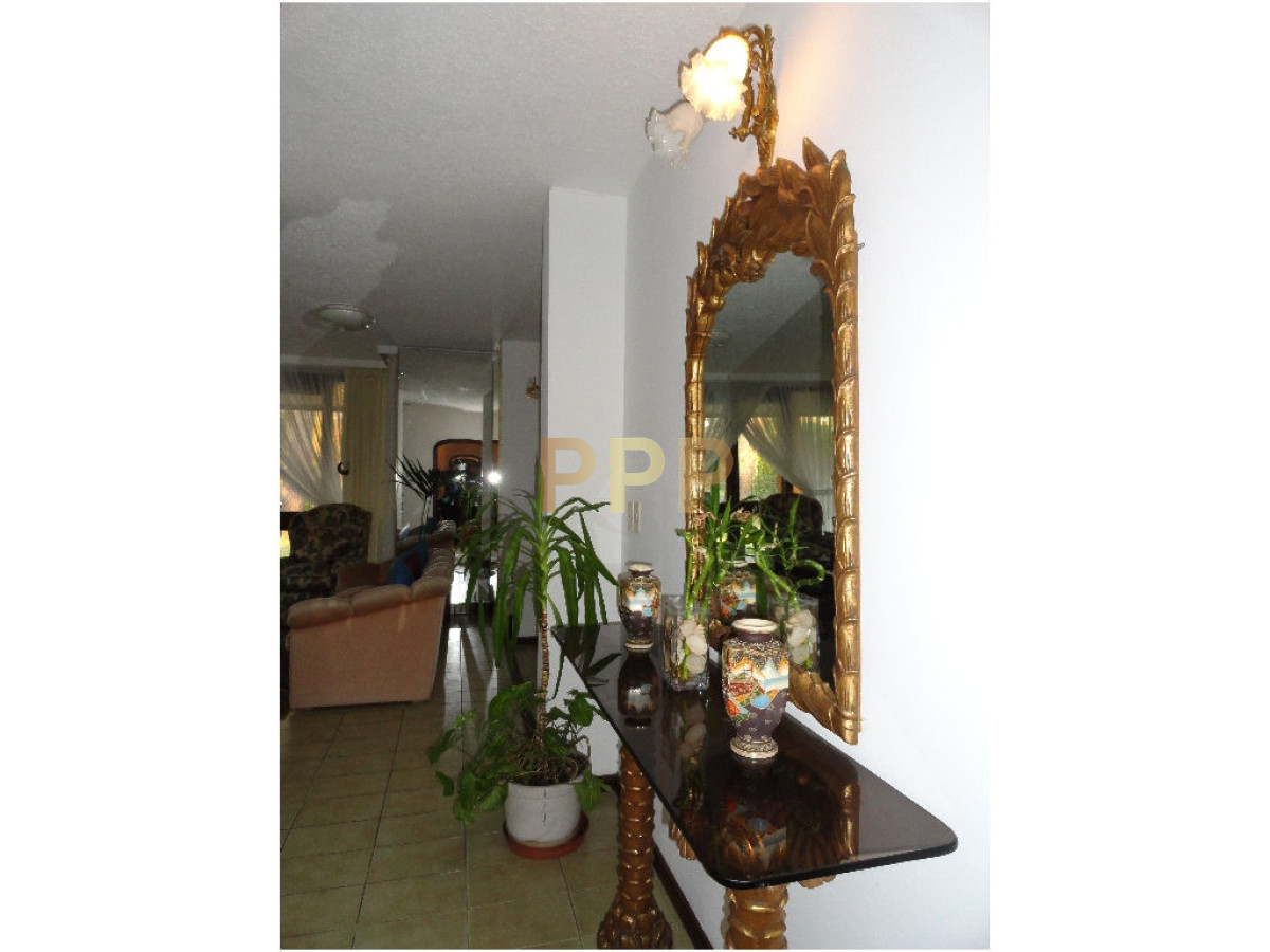 Casa ID.1708 - En alquiler.. amplia casa con capacidad para 10 personas. 