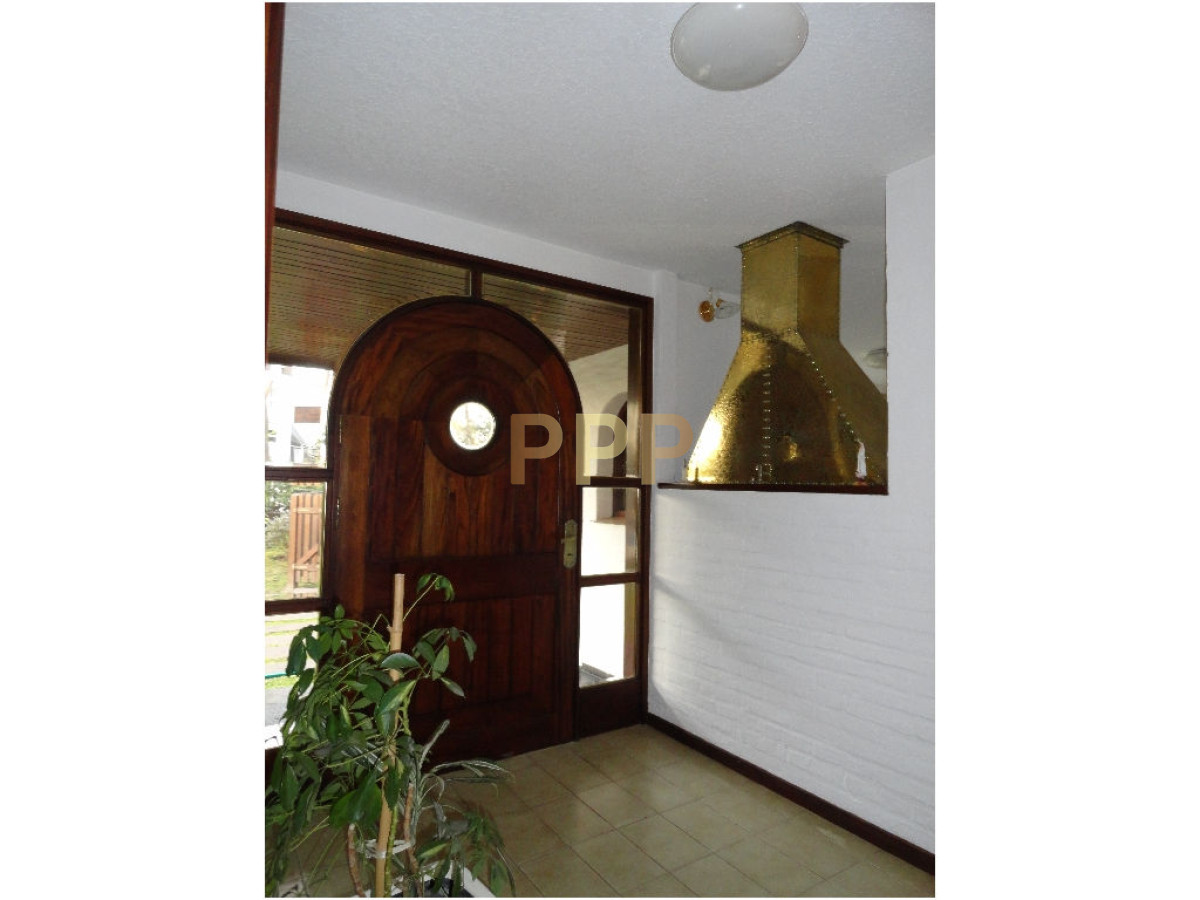 Casa ID.1708 - En alquiler.. amplia casa con capacidad para 10 personas. 