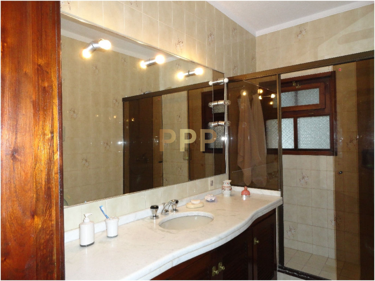 Casa ID.1708 - En alquiler.. amplia casa con capacidad para 10 personas. 