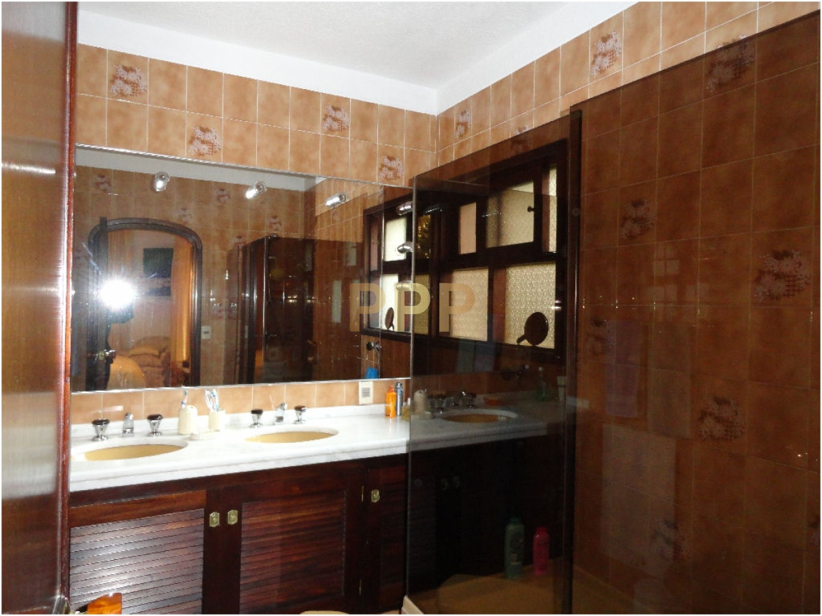 Casa ID.1708 - En alquiler.. amplia casa con capacidad para 10 personas. 