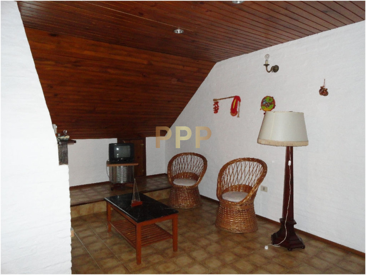 Casa ID.1708 - En alquiler.. amplia casa con capacidad para 10 personas. 