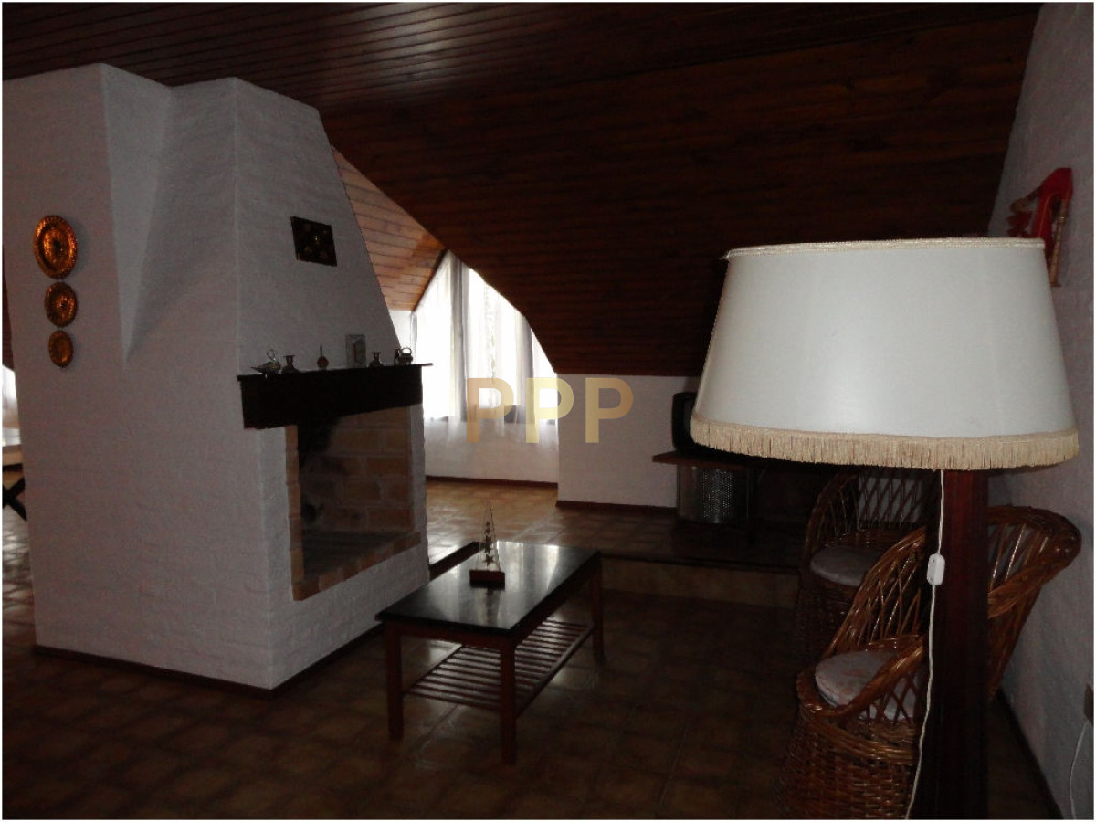 Casa ID.1708 - En alquiler.. amplia casa con capacidad para 10 personas. 