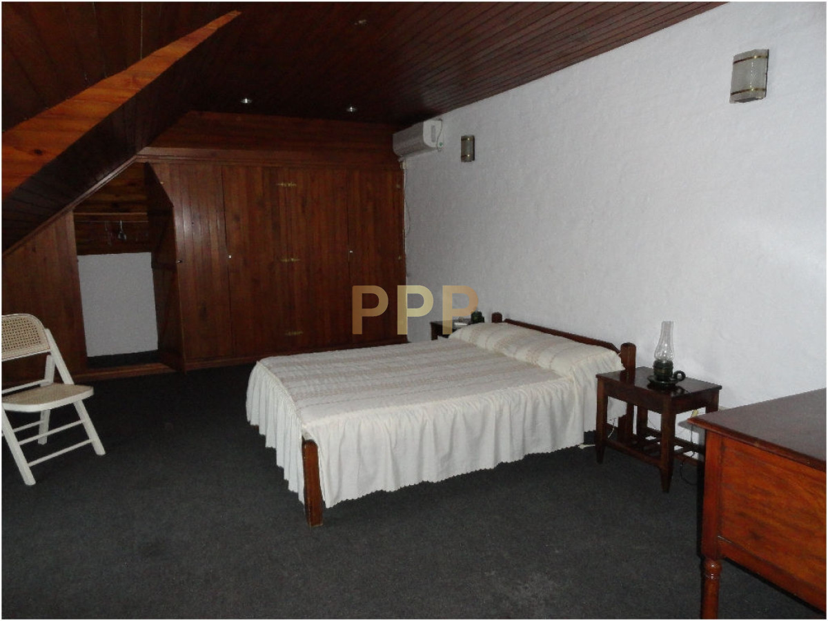 Casa ID.1708 - En alquiler.. amplia casa con capacidad para 10 personas. 