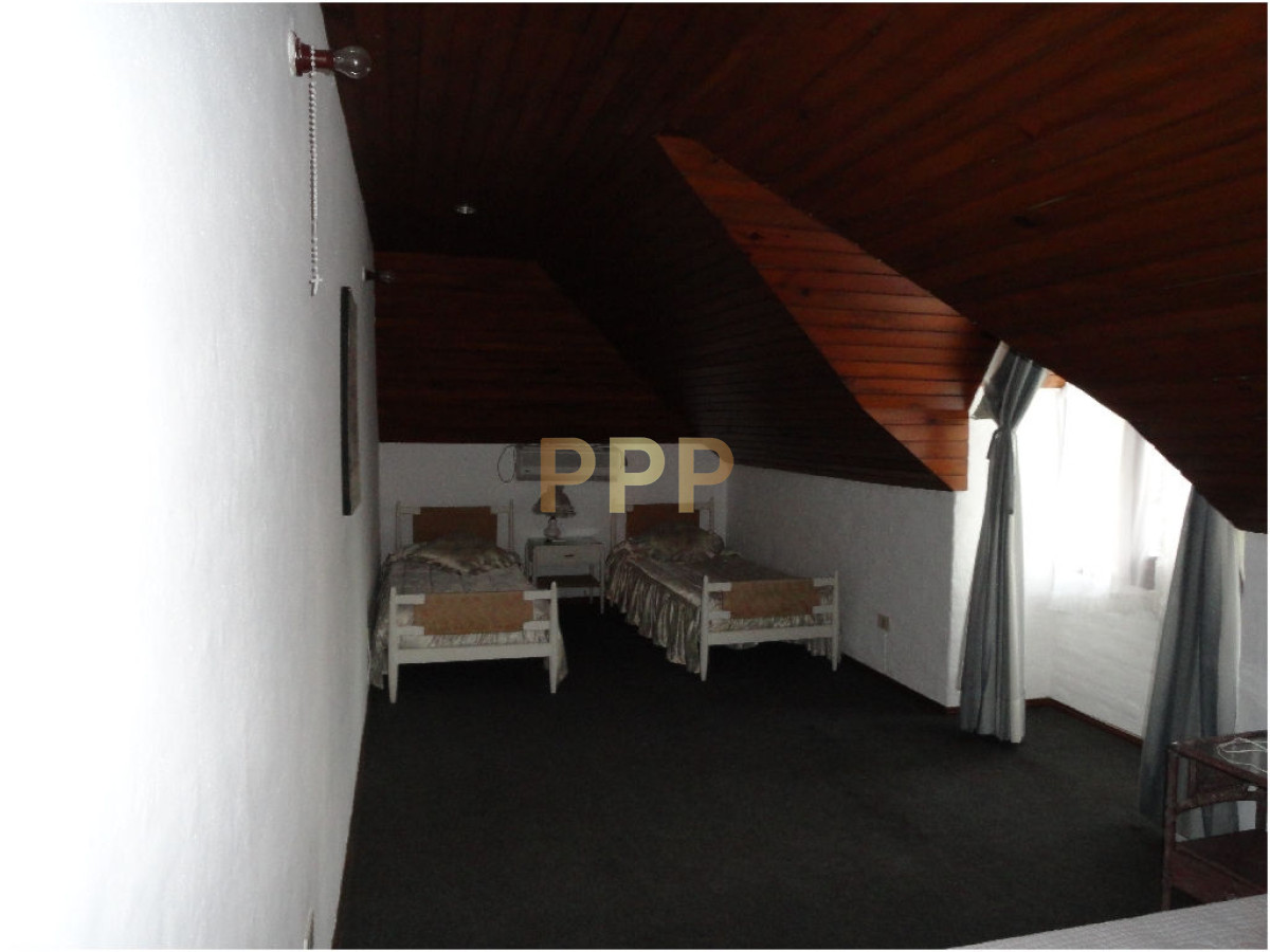 Casa ID.1708 - En alquiler.. amplia casa con capacidad para 10 personas. 