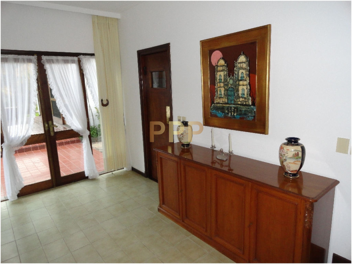 Casa ID.1708 - En alquiler.. amplia casa con capacidad para 10 personas. 