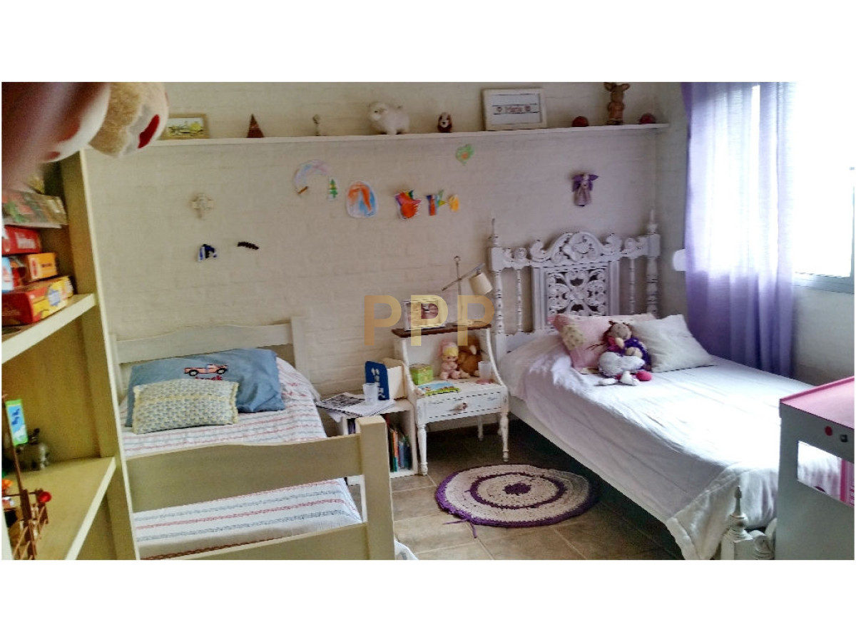 Casa ID.1741 - En  venta casa 4 dormitorios, con piscina en Pinares, Punta del Este