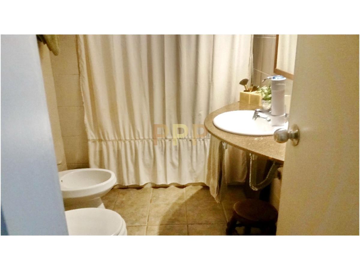 Casa ID.1741 - En  venta casa 4 dormitorios, con piscina en Pinares, Punta del Este