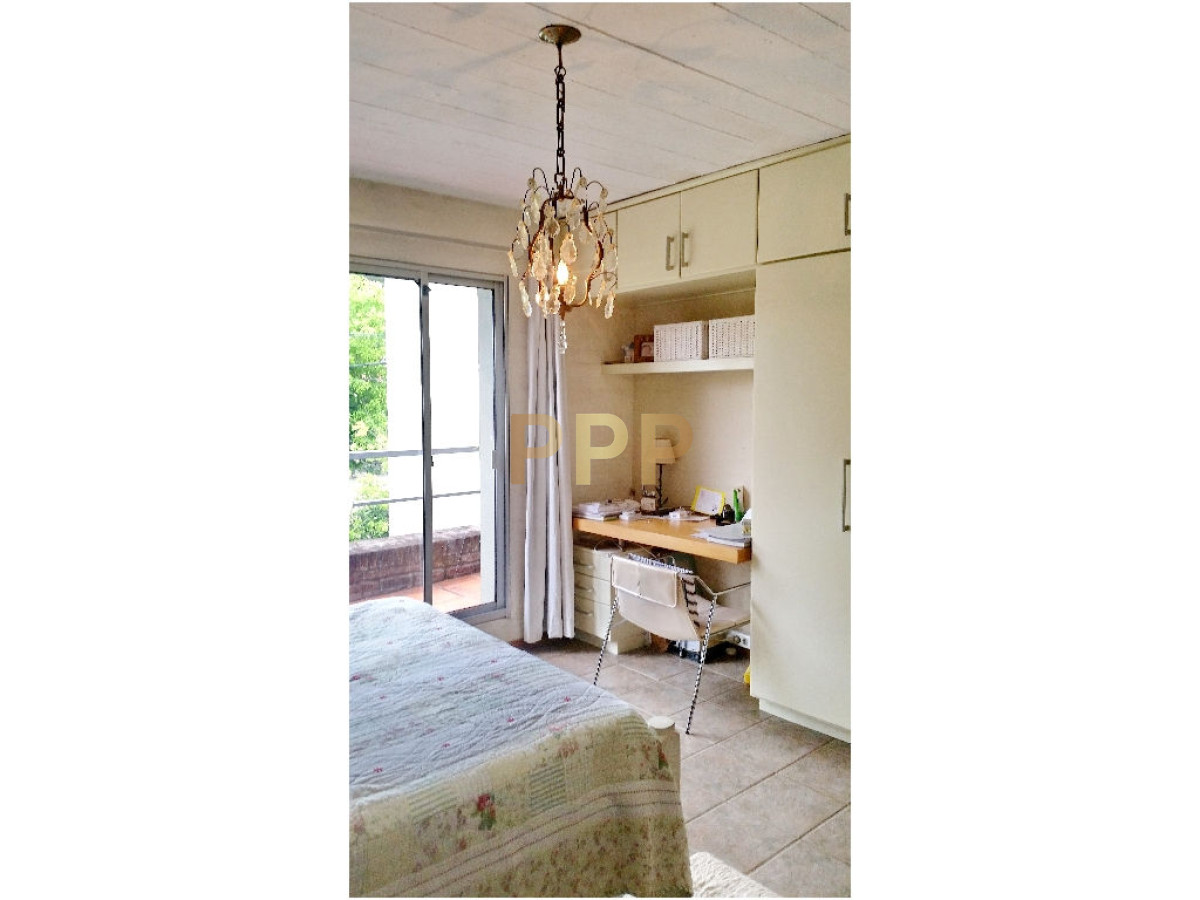 Casa ID.1741 - En  venta casa 4 dormitorios, con piscina en Pinares, Punta del Este