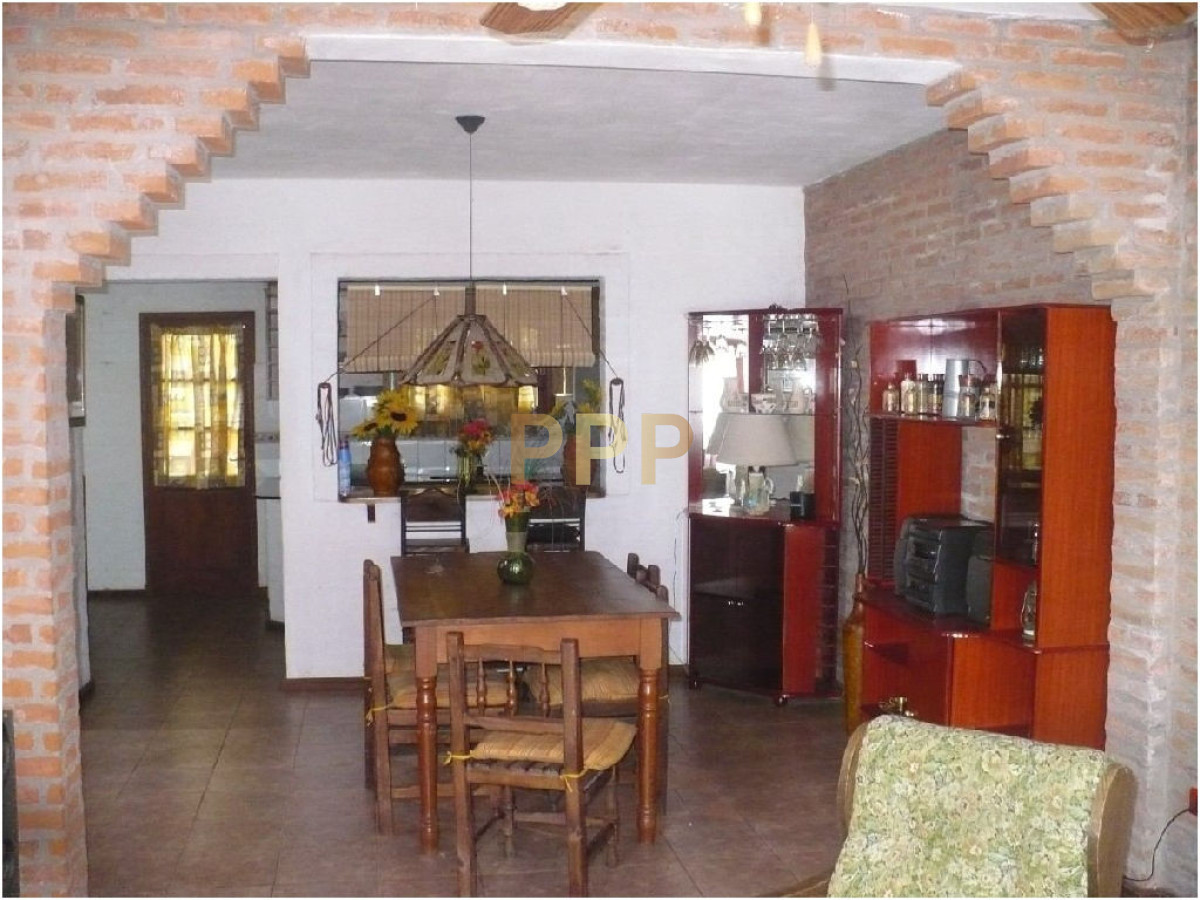 Casa ID.1567 - HERMOSA CASA EN ALQUILER ANUAL 