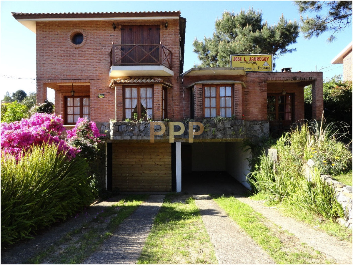 Casa ID.1567 - HERMOSA CASA EN ALQUILER ANUAL 