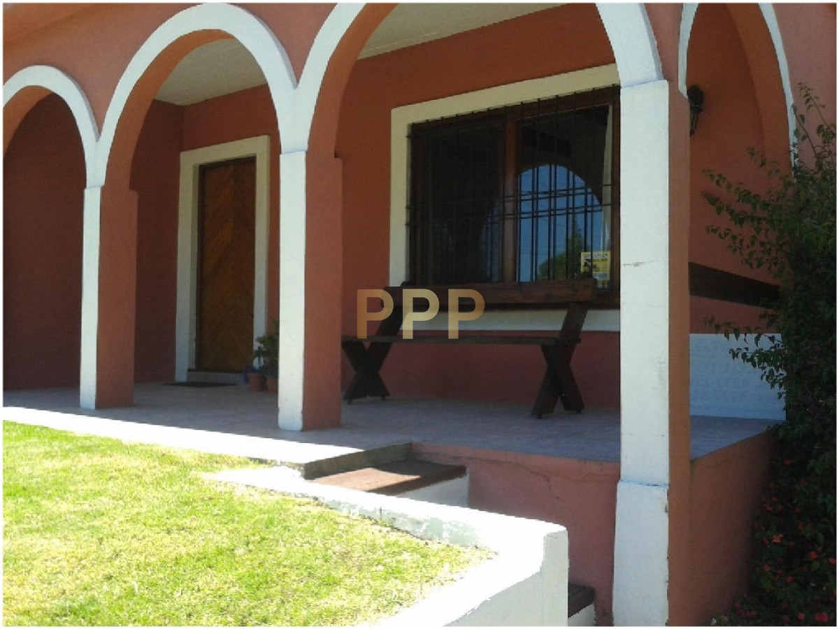 Casa ID.1570 - Casa en Laguna Blanca, 2 dormitorios *