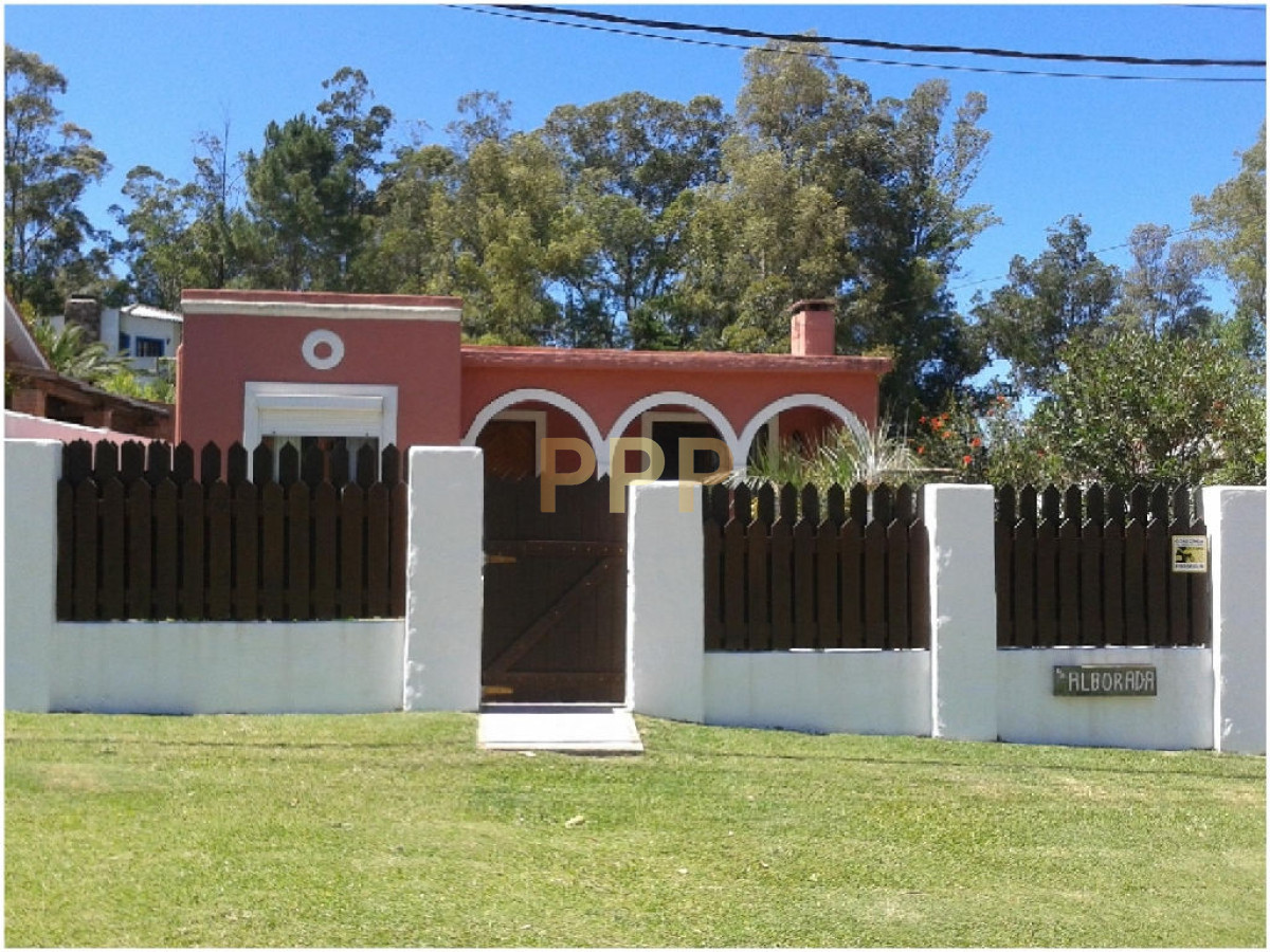 Casa ID.1570 - Casa en Laguna Blanca, 2 dormitorios *
