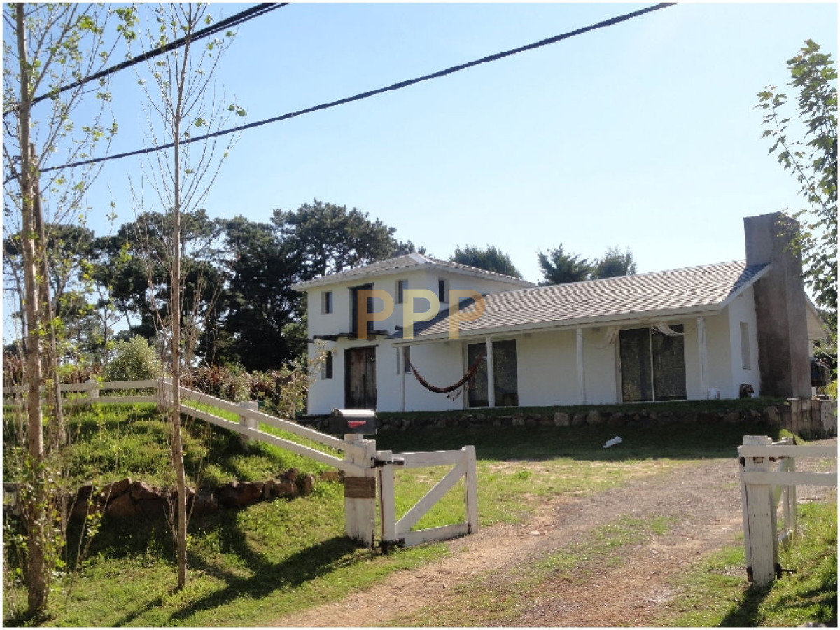 Casa ID.1578 - Casa en venta. Excelente zona. Punta del Este. 