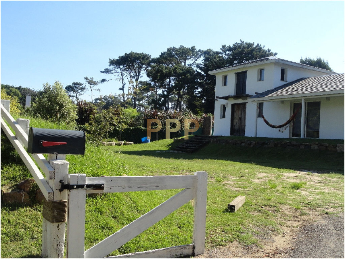 Casa ID.1578 - Casa en venta. Excelente zona. Punta del Este. 