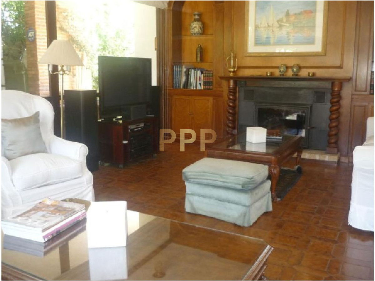 Casa ID.1580 - Casa en venta. Excelente zona.Punta del este. Ambientes amplios, confortables.