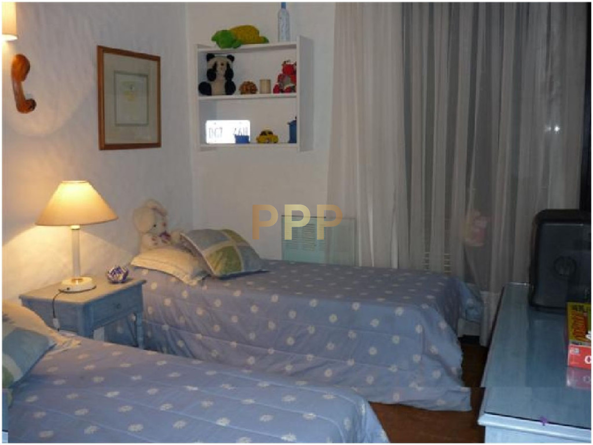 Casa ID.1580 - Casa en venta. Excelente zona.Punta del este. Ambientes amplios, confortables.