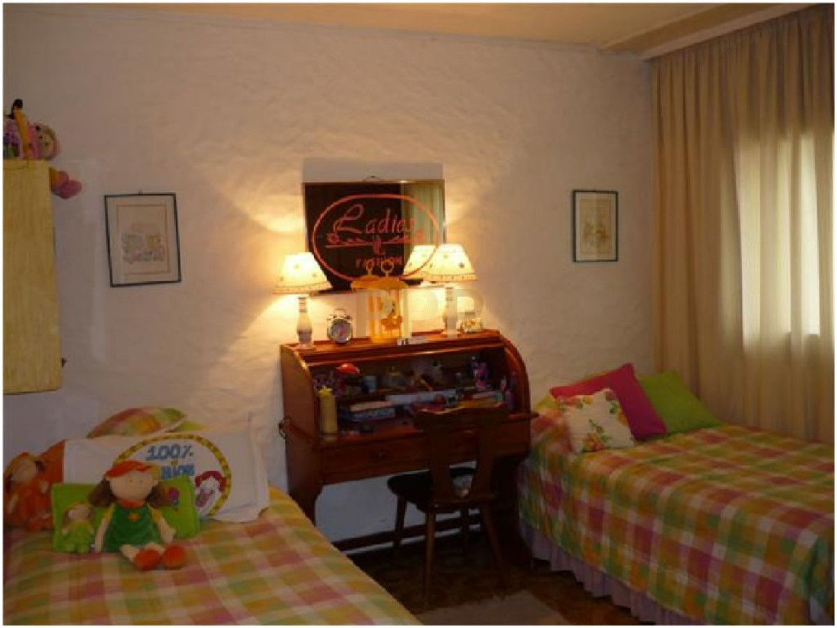 Casa ID.1580 - Casa en venta. Excelente zona.Punta del este. Ambientes amplios, confortables.