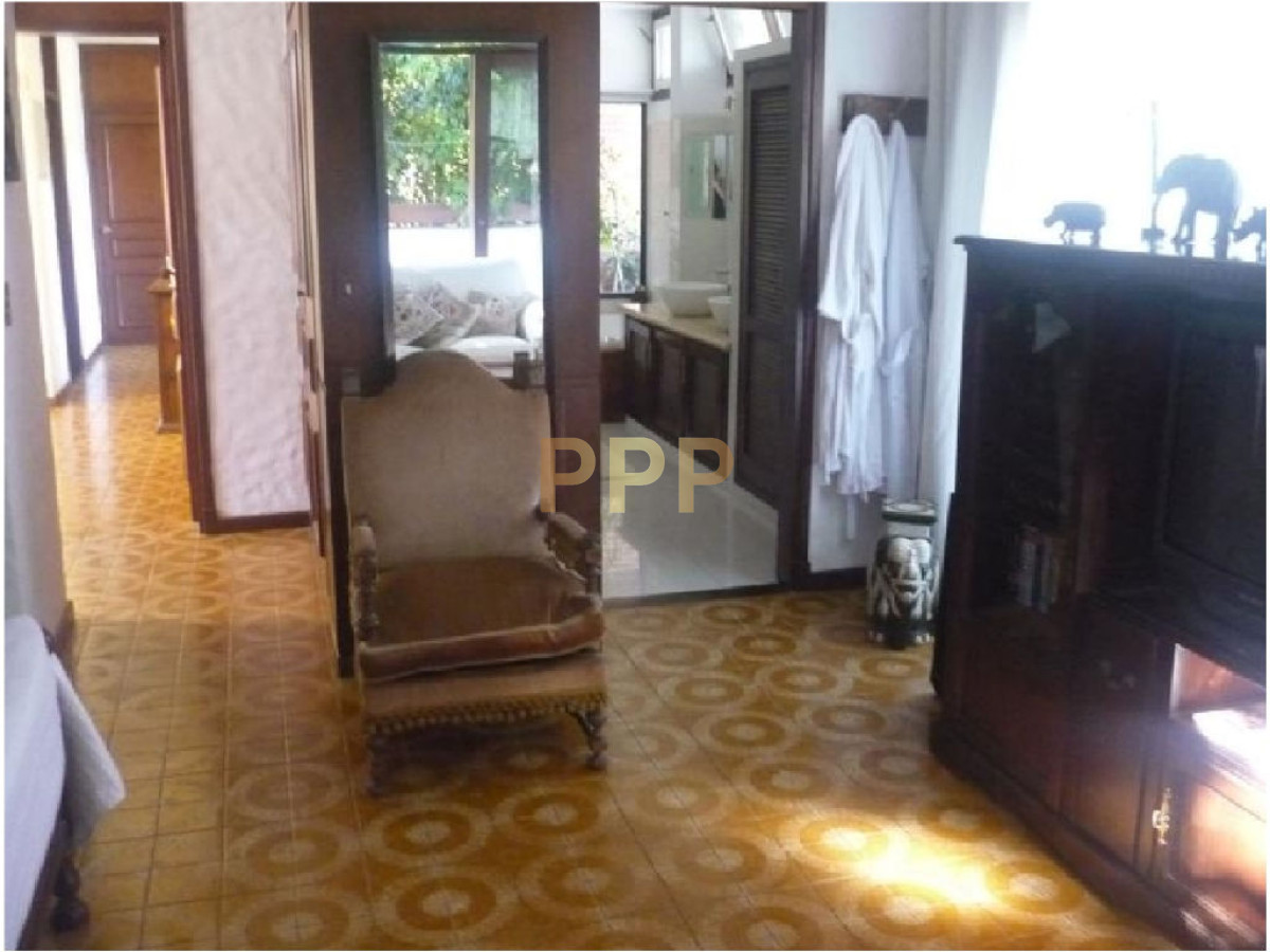 Casa ID.1580 - Casa en venta. Excelente zona.Punta del este. Ambientes amplios, confortables.