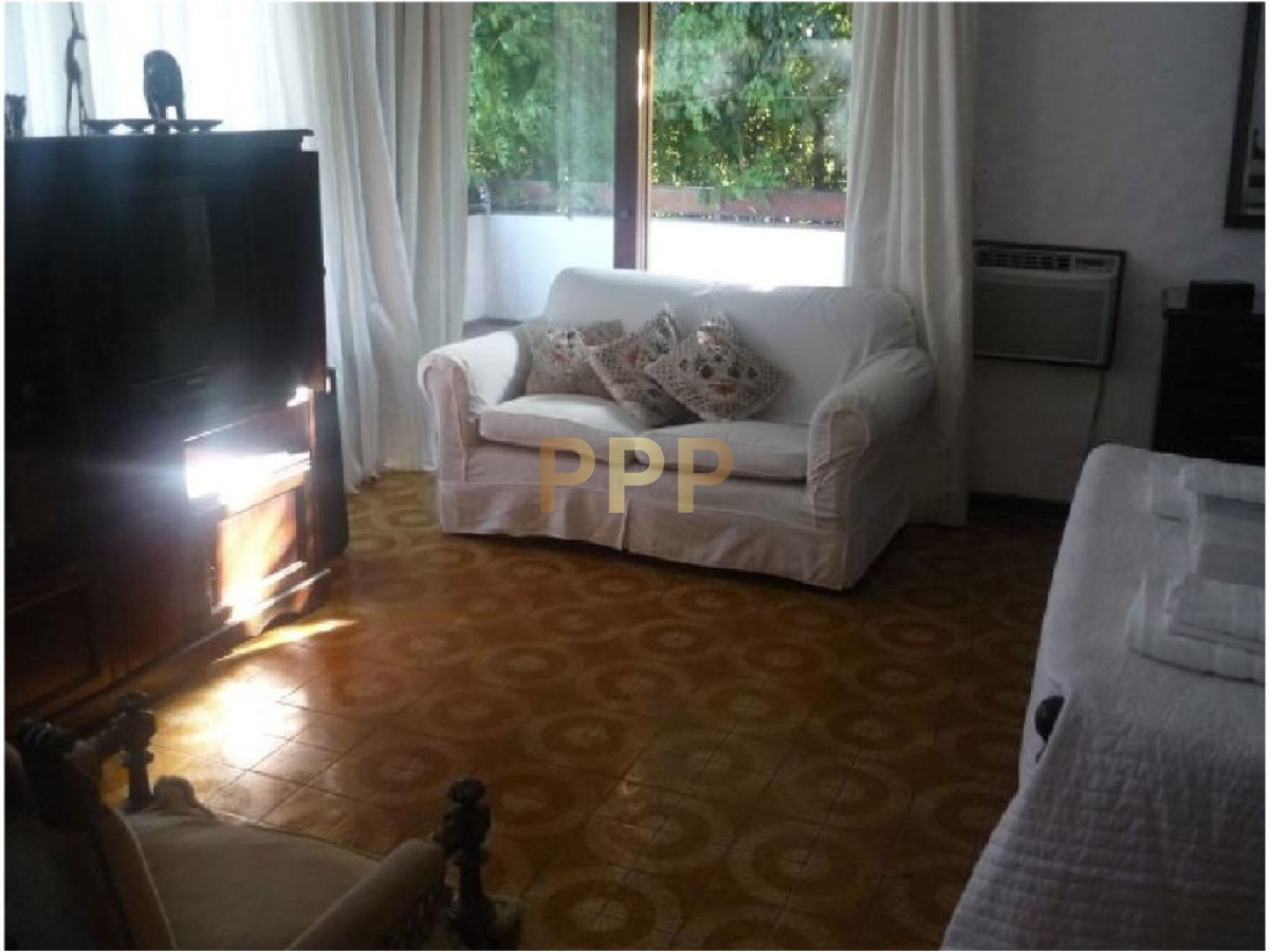 Casa ID.1580 - Casa en venta. Excelente zona.Punta del este. Ambientes amplios, confortables.