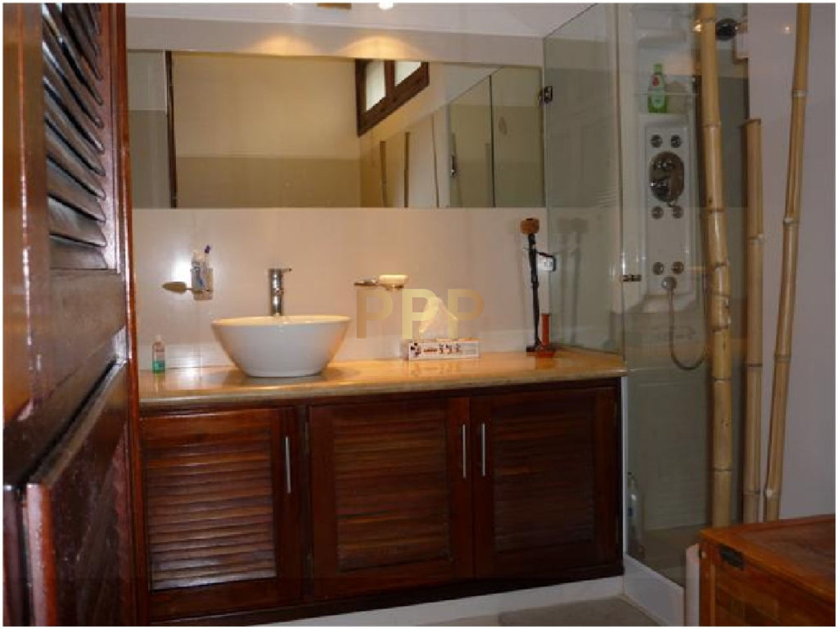 Casa ID.1580 - Casa en venta. Excelente zona.Punta del este. Ambientes amplios, confortables.