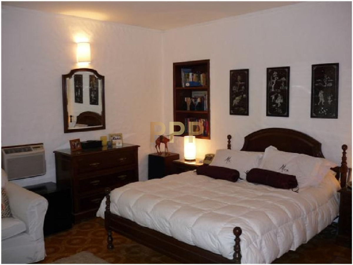 Casa ID.1580 - Casa en venta. Excelente zona.Punta del este. Ambientes amplios, confortables.