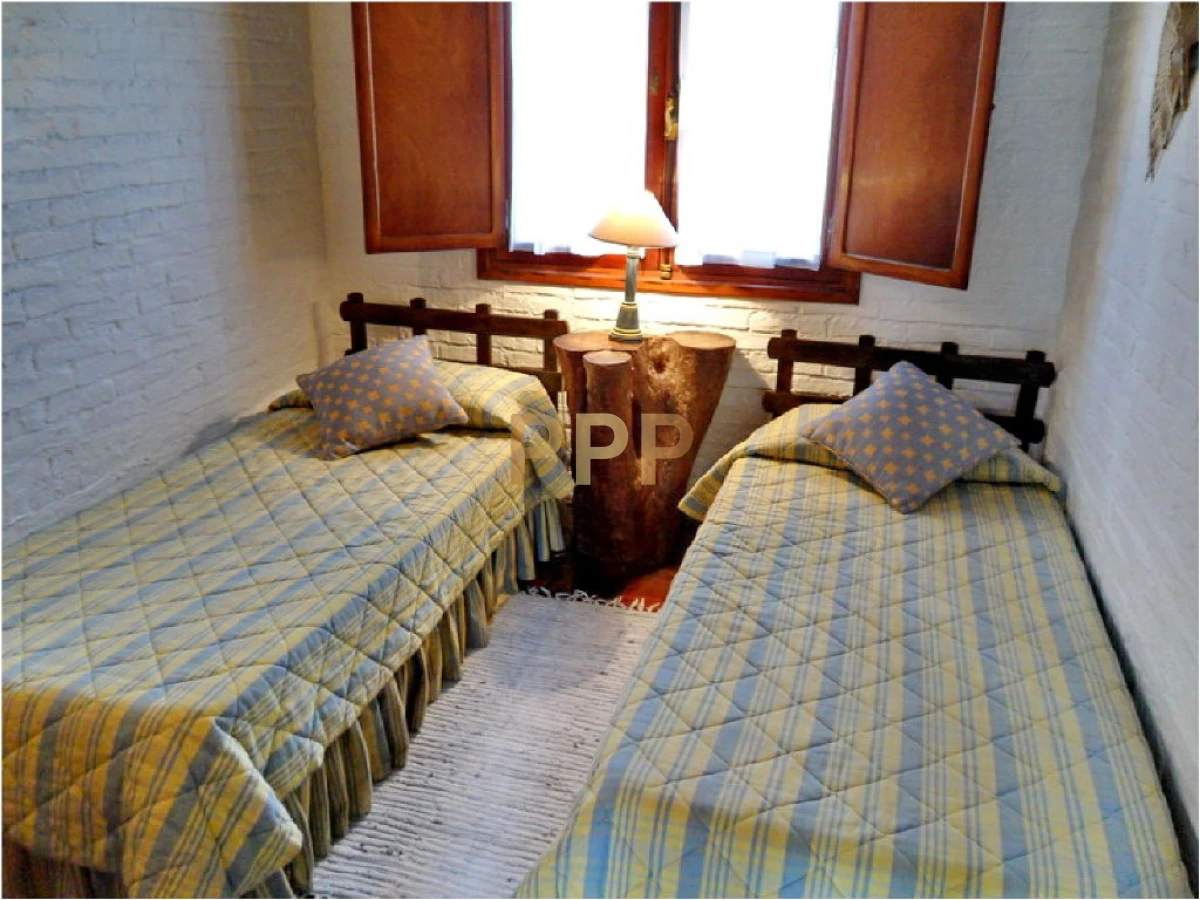 Casa ID.1548 - Casa en Pinares, 3 dormitorios *