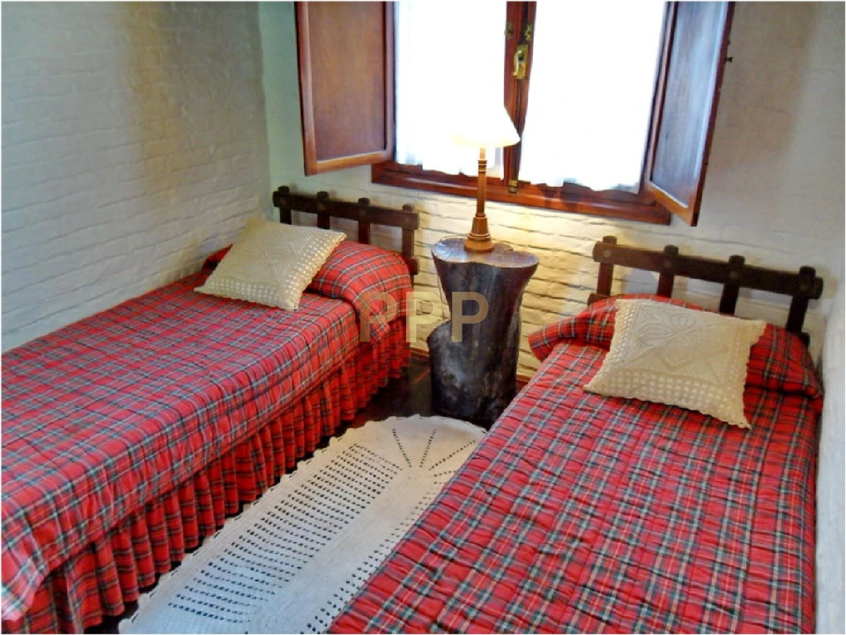 Casa ID.1548 - Casa en Pinares, 3 dormitorios *