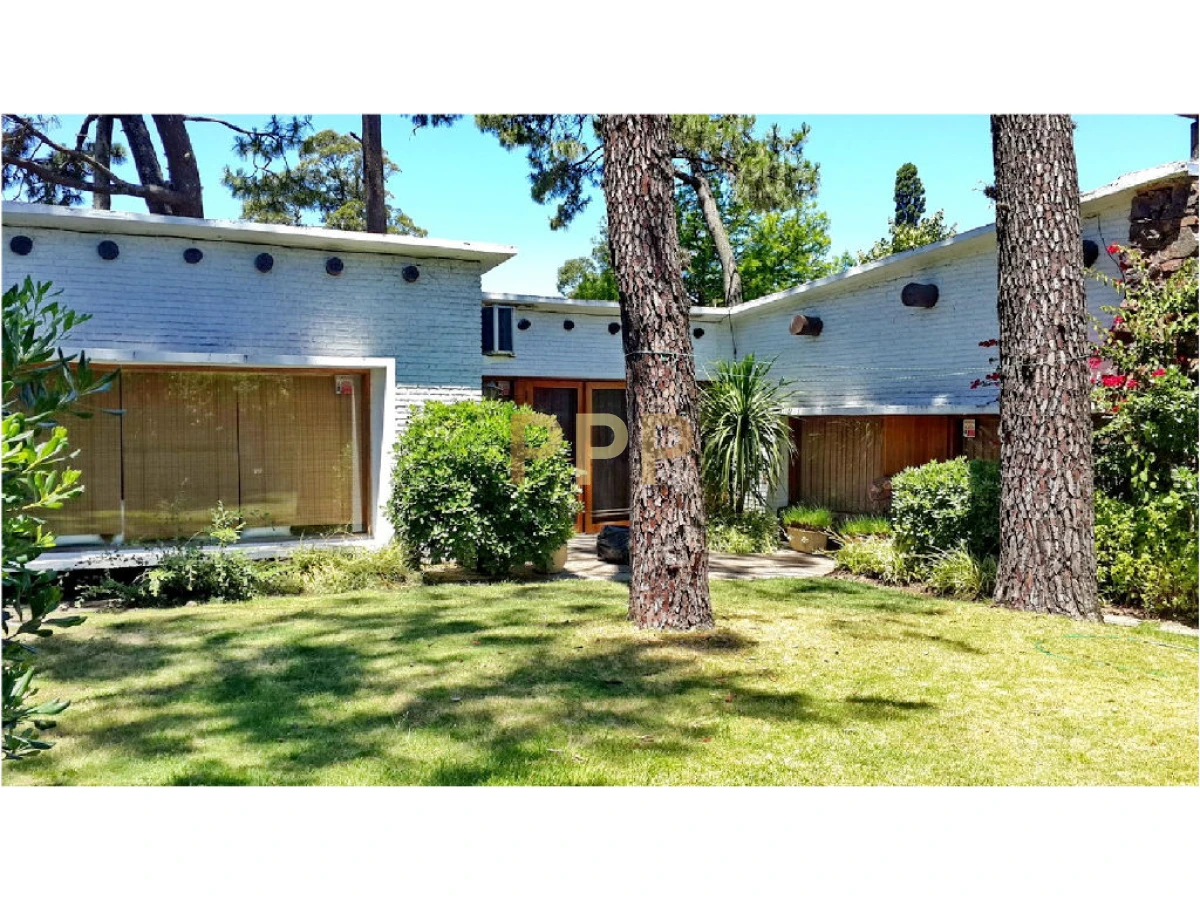 Casa ID.1548 - Casa en Pinares, 3 dormitorios *