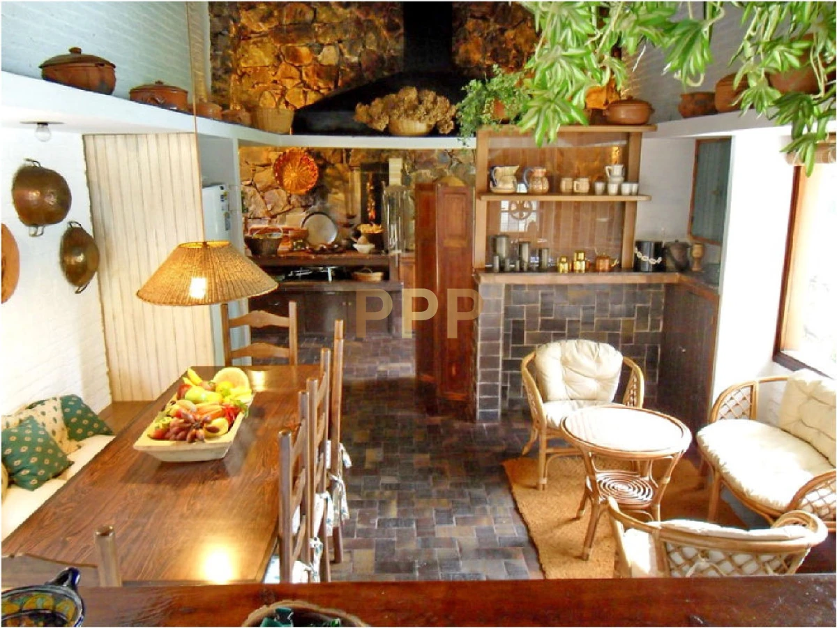 Casa ID.1548 - Casa en Pinares, 3 dormitorios *