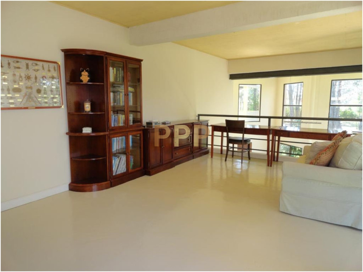 Casa ID.1549 - Gran casa de 5 dormitorios en alquiler en brava, Punta del Este.
