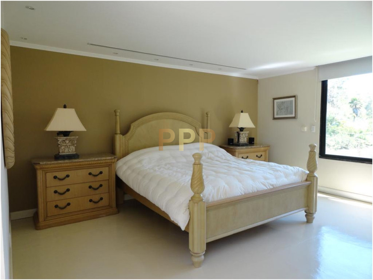 Casa ID.1549 - Gran casa de 5 dormitorios en alquiler en brava, Punta del Este.