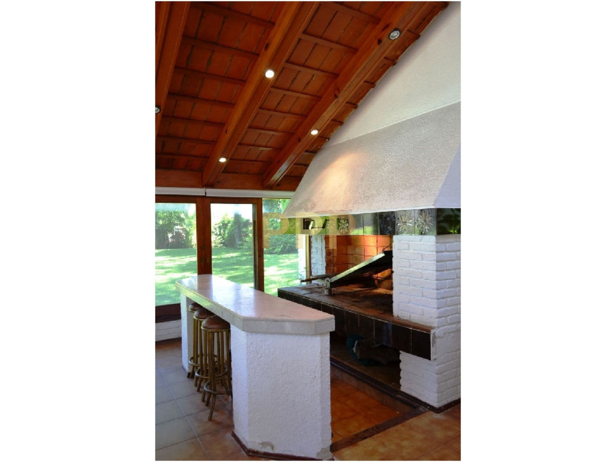 Casa ID.1615 - Casa en venta. Zona Cantegril. Punta del este.