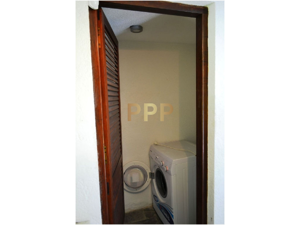 Casa ID.1615 - Casa en venta. Zona Cantegril. Punta del este.