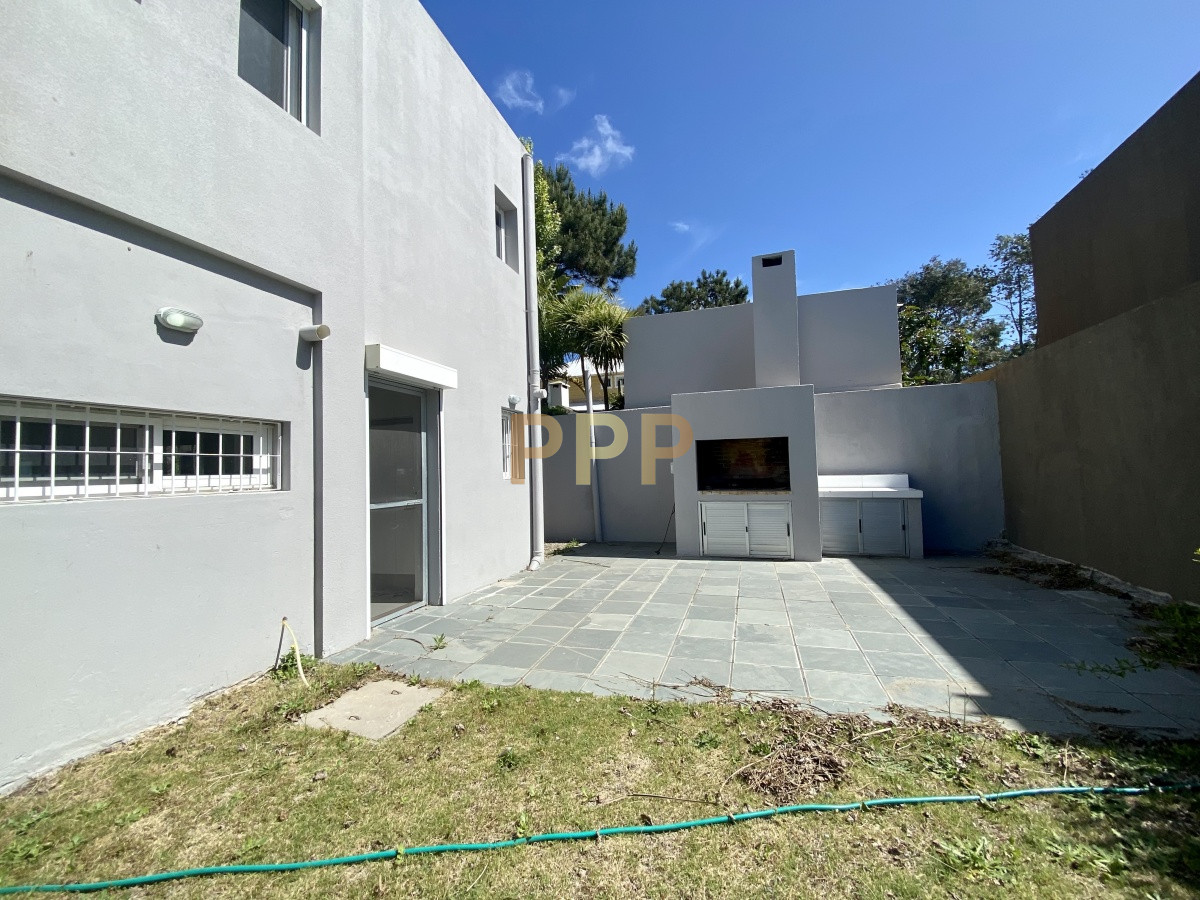 Casa ID.3676 - Casa en alquiler anual en Montoya!!! 