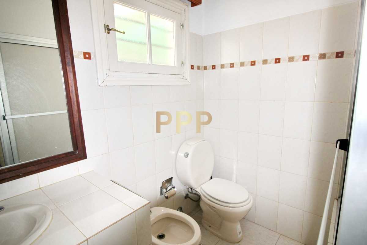 Casa ID.1712 - Casa en venta. Zona Aidy Grill.  A dos cuadras del mar!