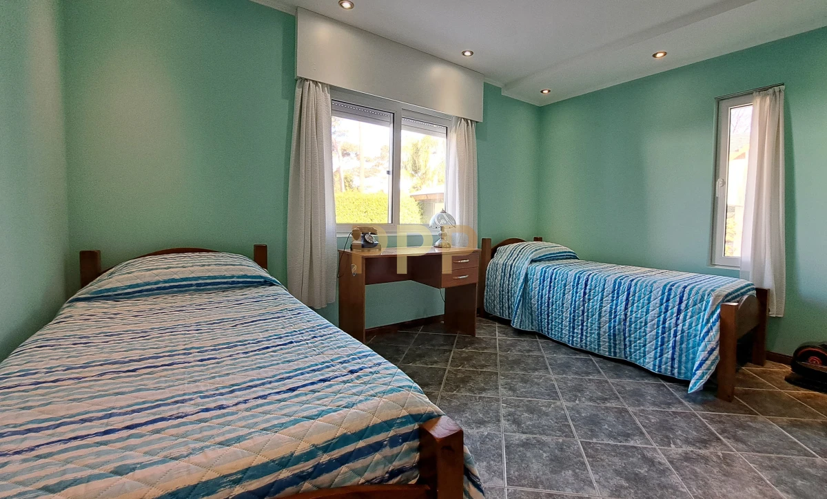 Casa ID.4225 - Casa en venta, Pinares a dos cuadras del mar.